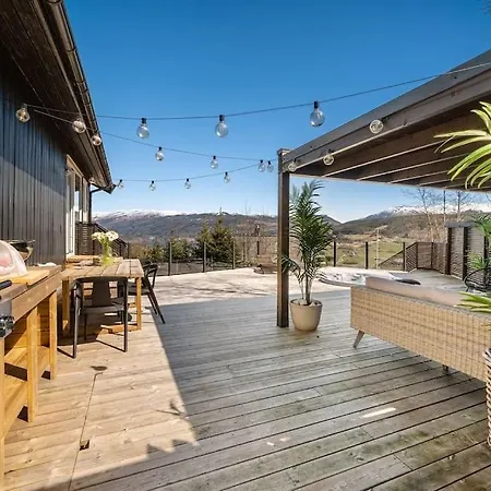Tatil Evi I Bavallen Skulestadmo